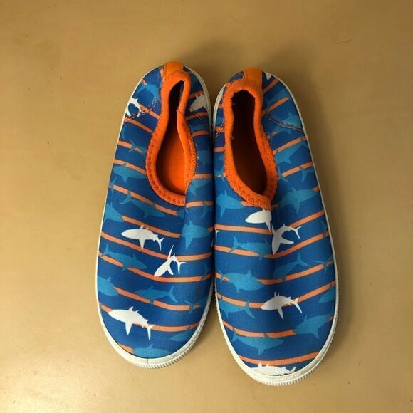 Toddler shark water shoes  - Picture 3 of 5